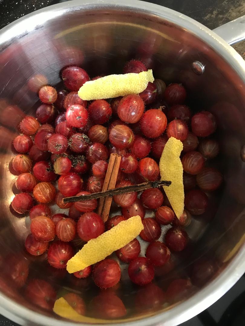 Stikkelsbær marmelade med vanilje og kanel