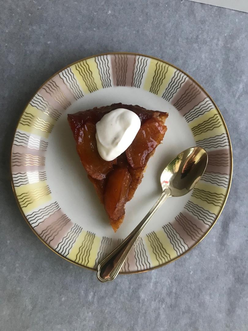 tarte tatin med æble